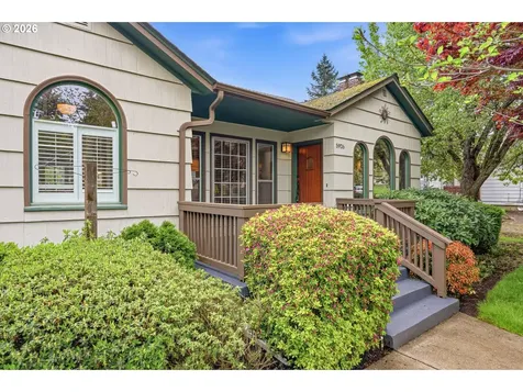 5926 NE 24th Avenue Portland OR 97211