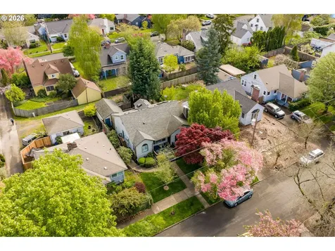 5926 NE 24th Avenue Portland OR 97211