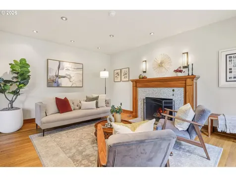 5926 NE 24th Avenue Portland OR 97211