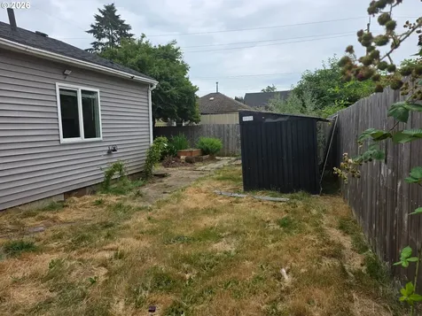 5711 SE 123rd Avenue Portland OR 97236