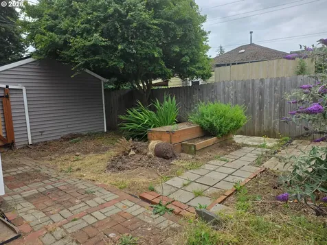 5711 SE 123rd Avenue Portland OR 97236