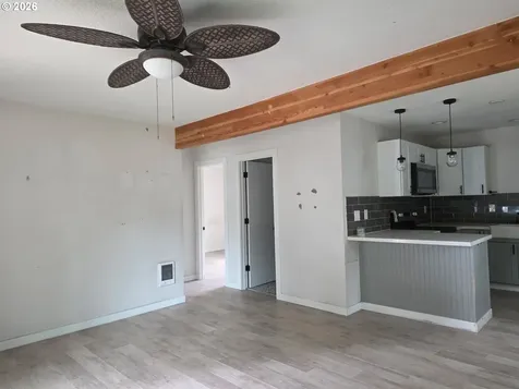 5711 SE 123rd Avenue Portland OR 97236