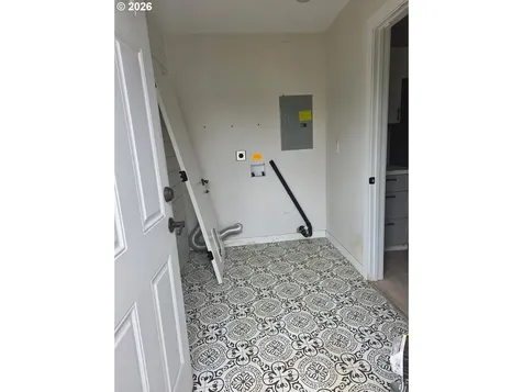 5711 SE 123rd Avenue Portland OR 97236