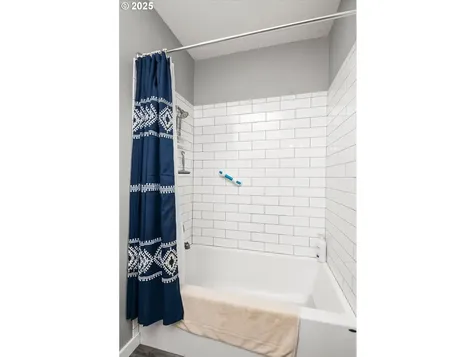 1331 S 6th Street Cottage Grove OR 97424