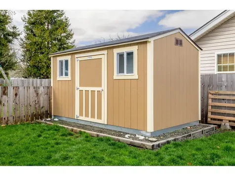 1331 S 6th Street Cottage Grove OR 97424