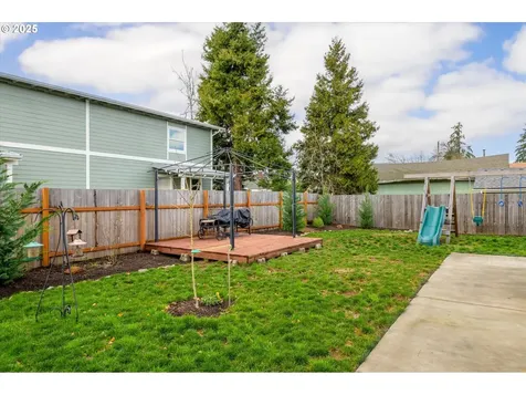 1331 S 6th Street Cottage Grove OR 97424