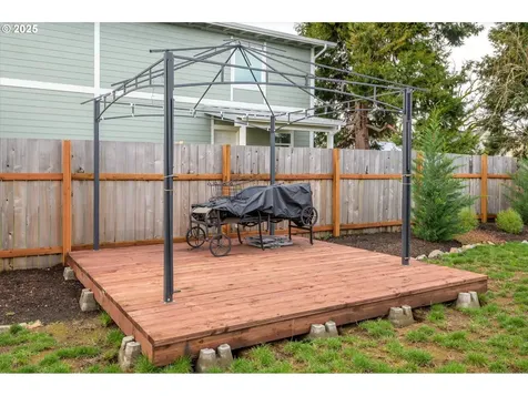 1331 S 6th Street Cottage Grove OR 97424