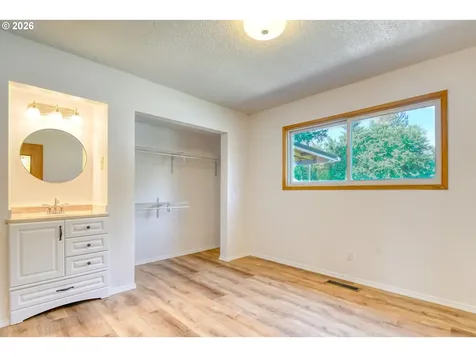 1303 SW 41st Street Pendleton OR 97801