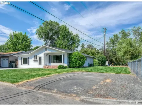 1303 SW 41st Street Pendleton OR 97801