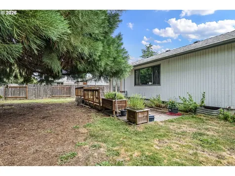 25181 Cheney Drive Veneta OR 97487