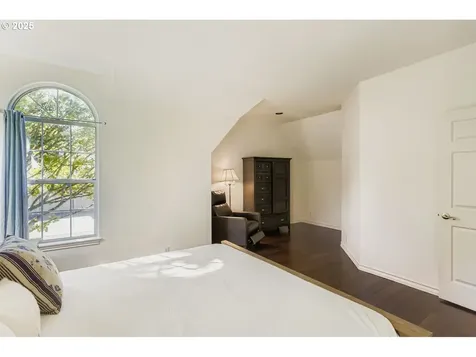 15395 SW Emerald Street Beaverton OR 97007