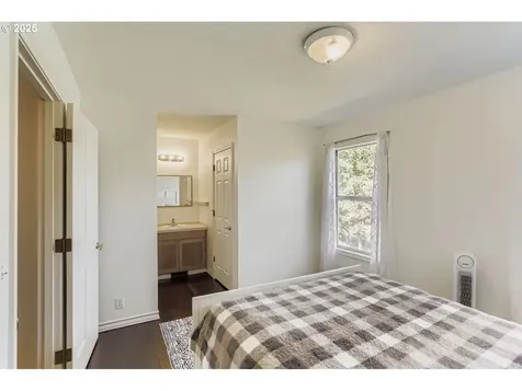 15395 SW Emerald Street Beaverton OR 97007