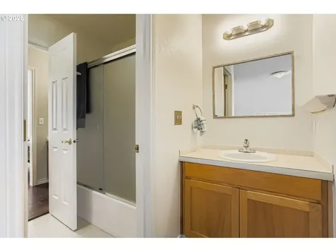 15395 SW Emerald Street Beaverton OR 97007