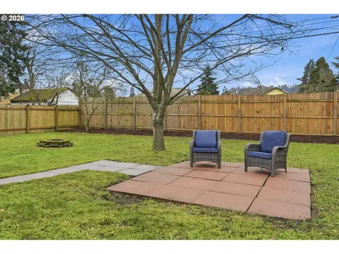 1263 F Street Springfield OR 97477