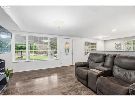 311 Hooper Road Longview WA 98632