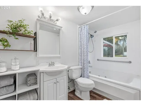 311 Hooper Road Longview WA 98632