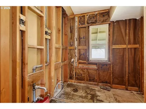 782 NE Center Street White Salmon WA 98672