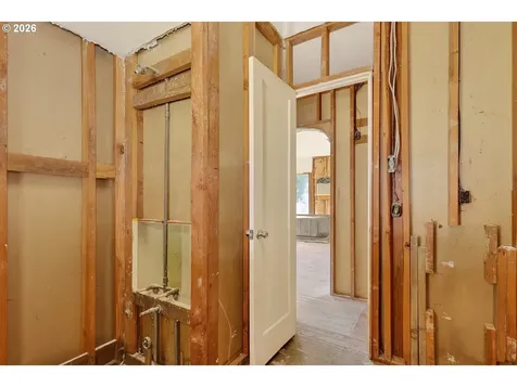 782 NE Center Street White Salmon WA 98672