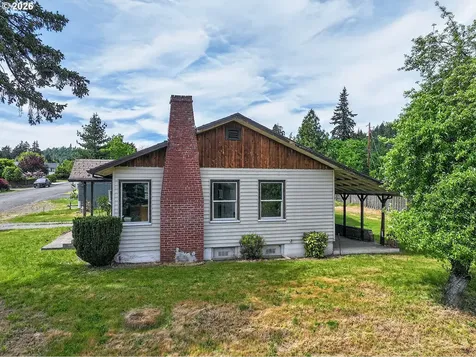 782 NE Center Street White Salmon WA 98672