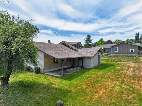 782 NE Center Street White Salmon WA 98672