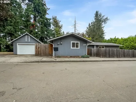 2285 Gilman Drive Oregon City OR 97045