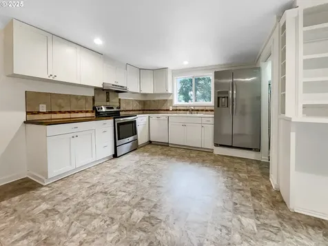 2285 Gilman Drive Oregon City OR 97045