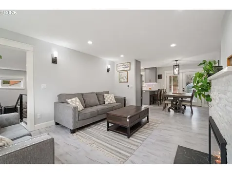 1020 SE 113th Avenue Portland OR 97216