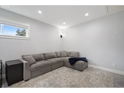 1020 SE 113th Avenue Portland OR 97216
