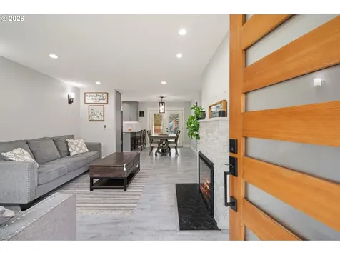 1020 SE 113th Avenue Portland OR 97216