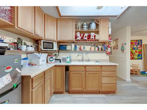 16901 SE Ivon Street Portland OR 97236
