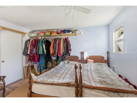 16901 SE Ivon Street Portland OR 97236