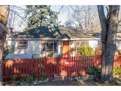 16901 SE Ivon Street Portland OR 97236