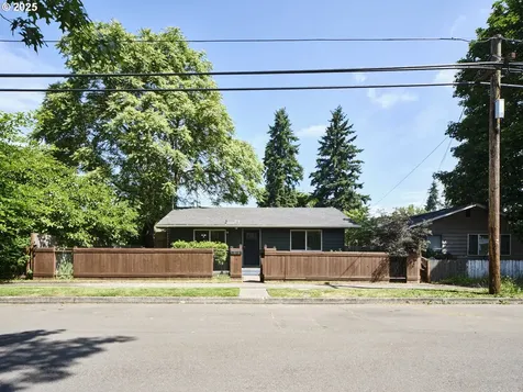 1818 E 32nd Street Vancouver WA 98663