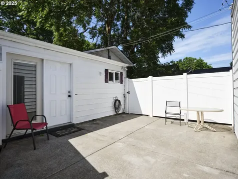 1818 E 32nd Street Vancouver WA 98663