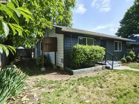 1818 E 32nd Street Vancouver WA 98663
