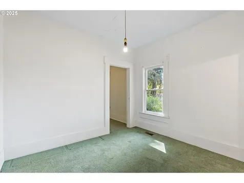 21555 NE Sunnycrest Road Newberg OR 97132