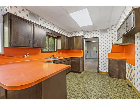 21555 NE Sunnycrest Road Newberg OR 97132