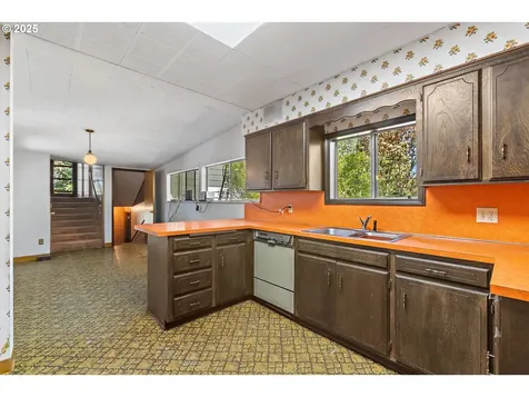 21555 NE Sunnycrest Road Newberg OR 97132