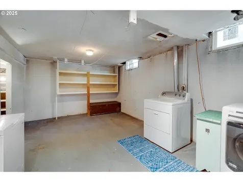 13015 E Burnside Street Portland OR 97233