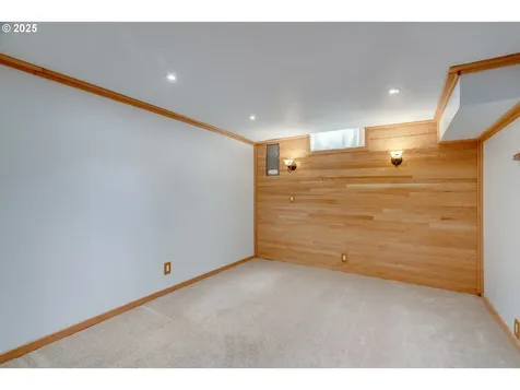 13015 E Burnside Street Portland OR 97233