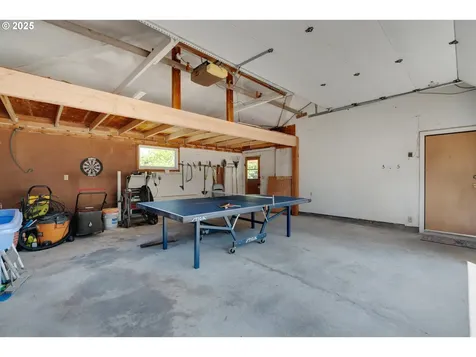 13015 E Burnside Street Portland OR 97233