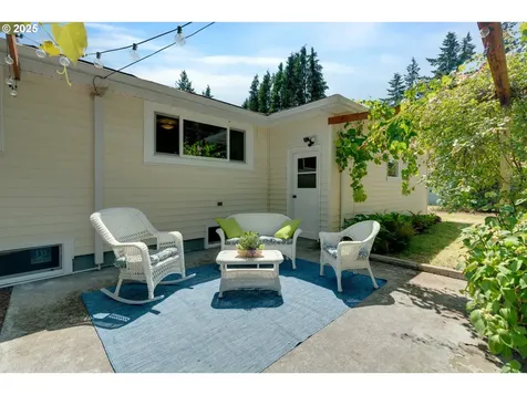13015 E Burnside Street Portland OR 97233