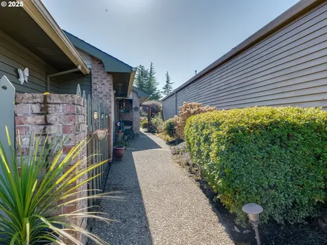 2189 NW Doral Street Mcminnville OR 97128