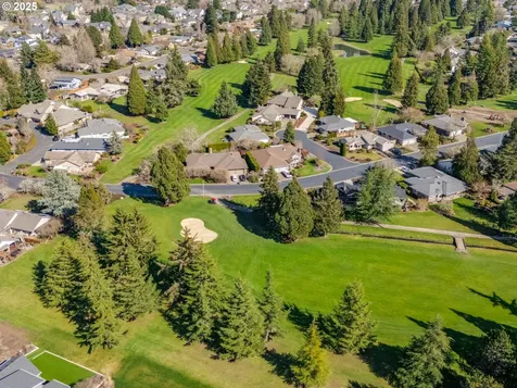 2189 NW Doral Street Mcminnville OR 97128