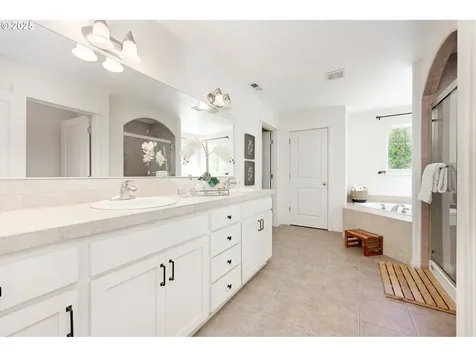 9517 SE Denali Drive Happy Valley OR 97086