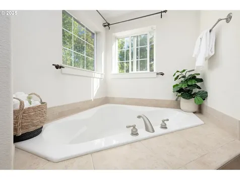 9517 SE Denali Drive Happy Valley OR 97086