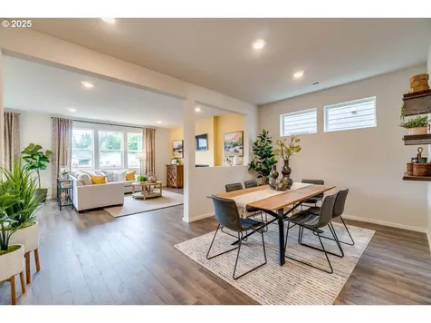 4864 Breitenbush Avenue NE Salem OR 97301