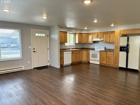 1121 Boyer Court Brookings OR 97415
