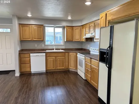 1121 Boyer Court Brookings OR 97415