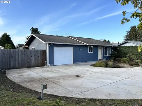 1121 Boyer Court Brookings OR 97415
